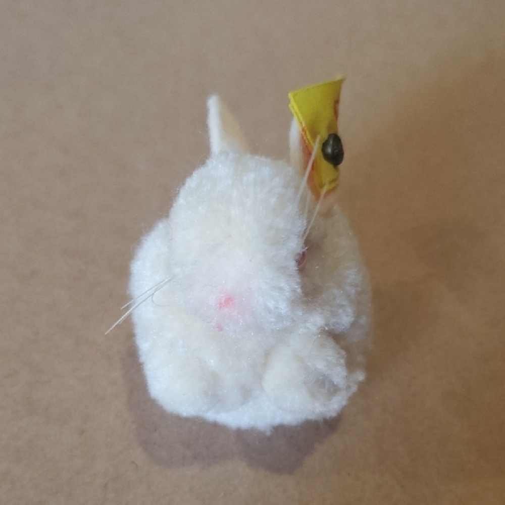 Adorable Cream Plush Toy with Tag - Picture 3 of 9